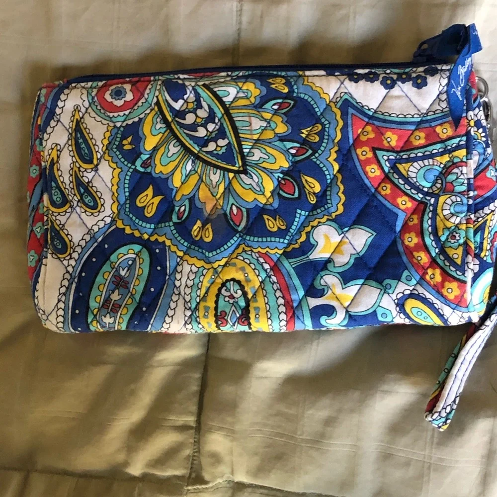 Vera Bradley Wristlet Blue Floral Small
